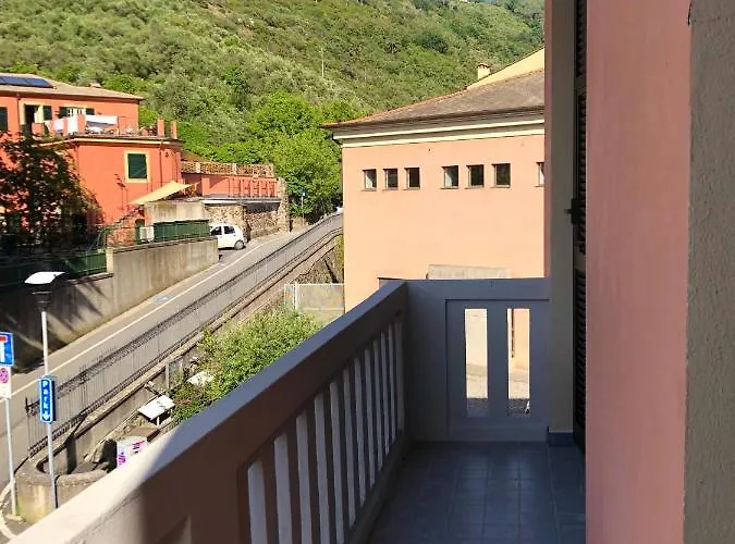 Mario - Levanto, 5 Terre Apartment *